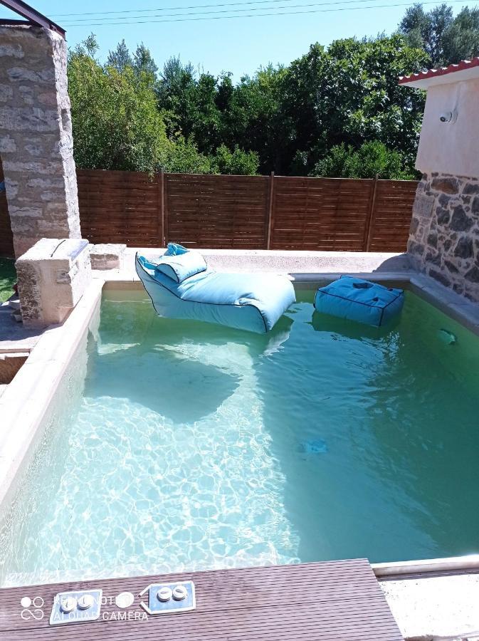 Περιβόλι Του Οδυσσέα Villa Volissos Ngoại thất bức ảnh